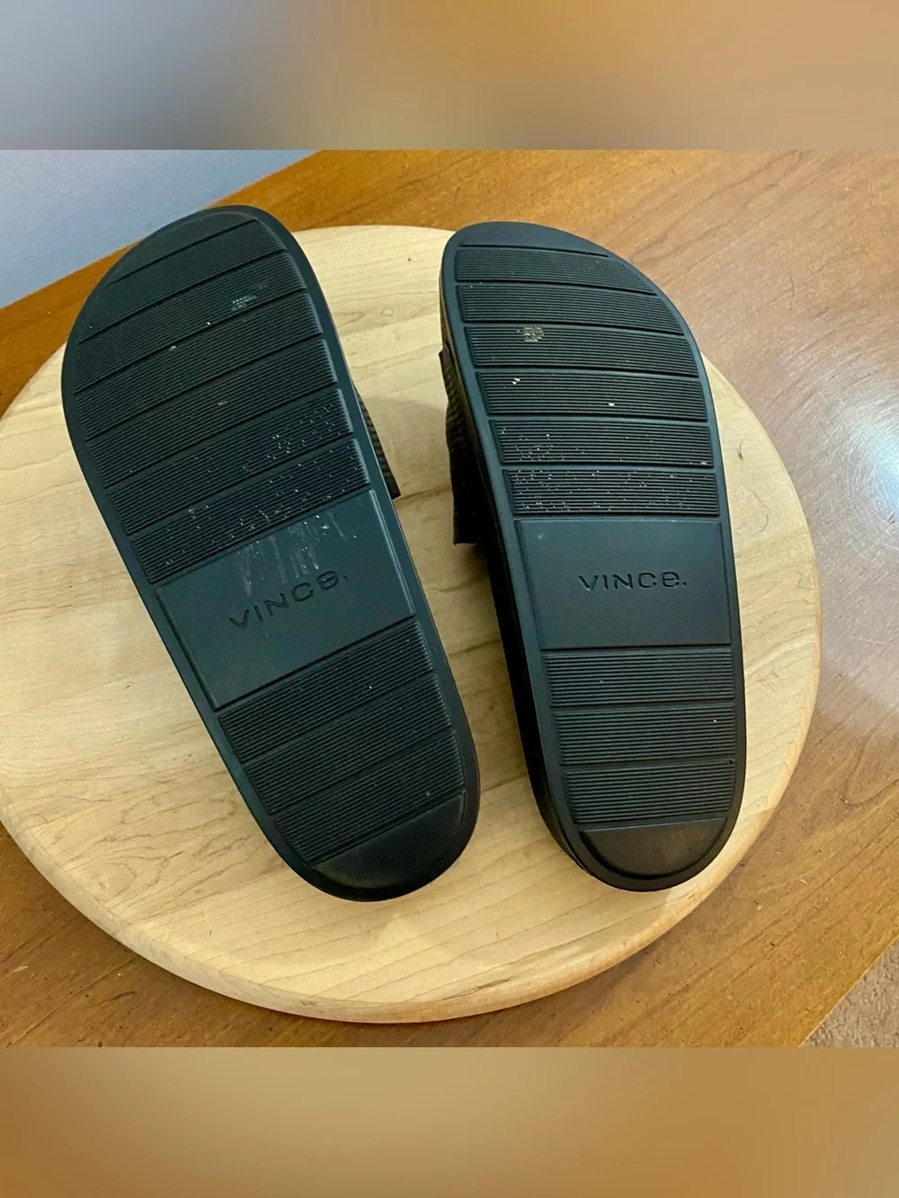 Vince Winston Perforated Leather Slide Sandals Mens Size 8.5 M Black Luxury